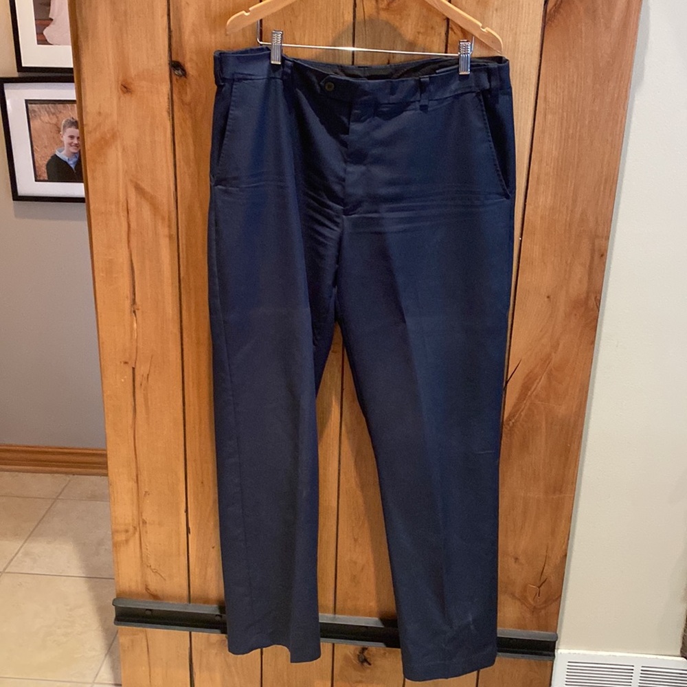 Adjustable Navy blue 38x34 Geoffrey Beene Pants
